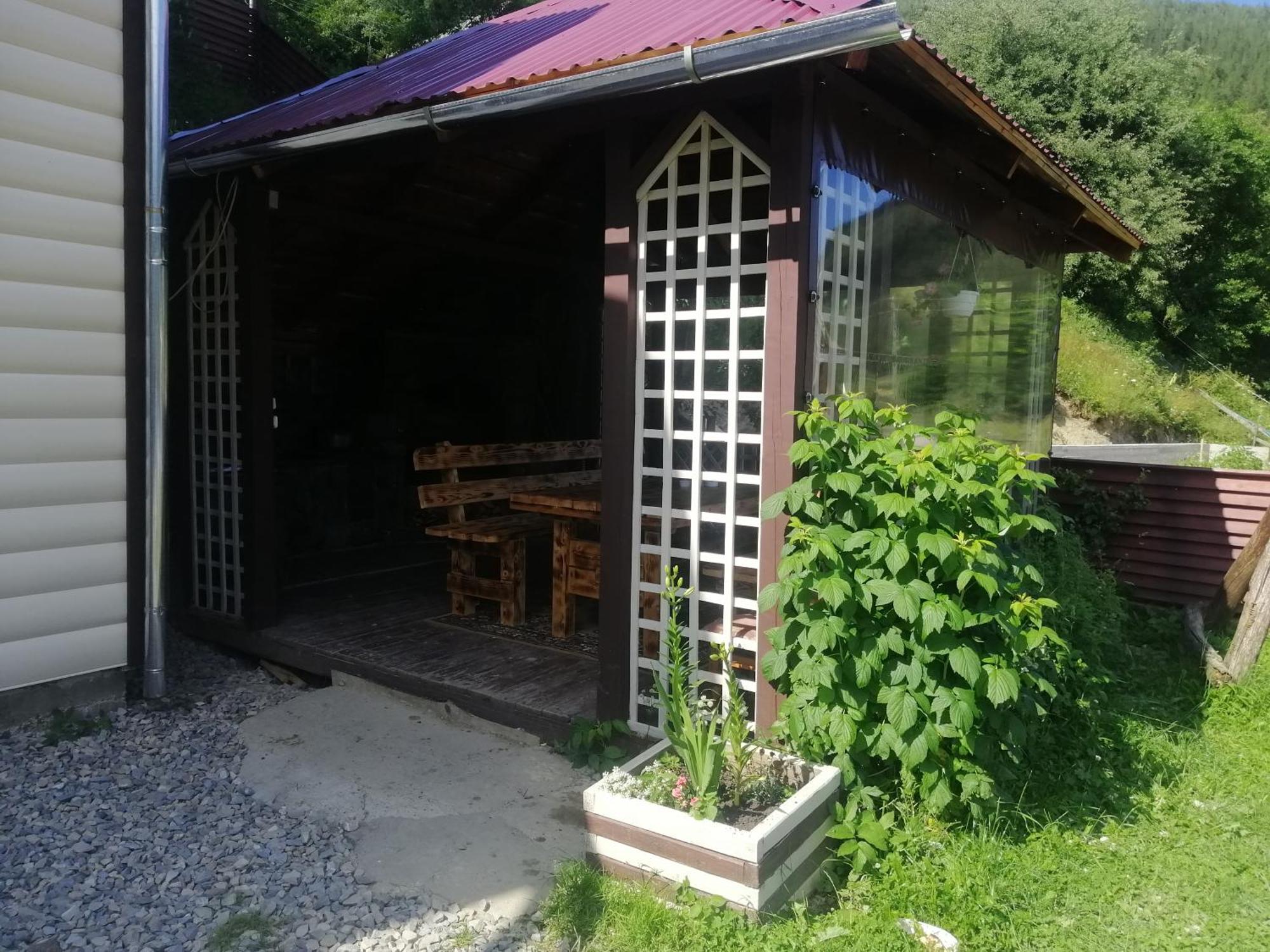 Vila Гостинний Двір У Ангеліни Tatariv Exteriér fotografie