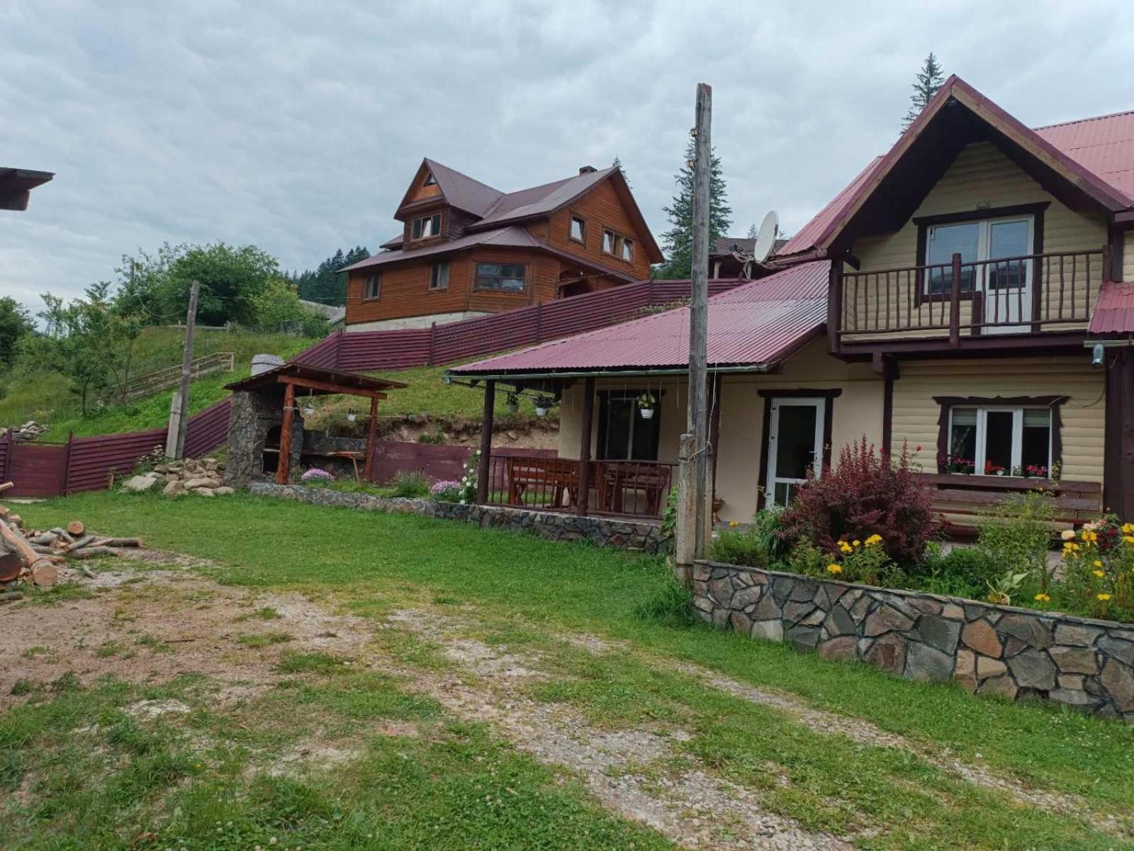 Vila Гостинний Двір У Ангеліни Tatariv Exteriér fotografie